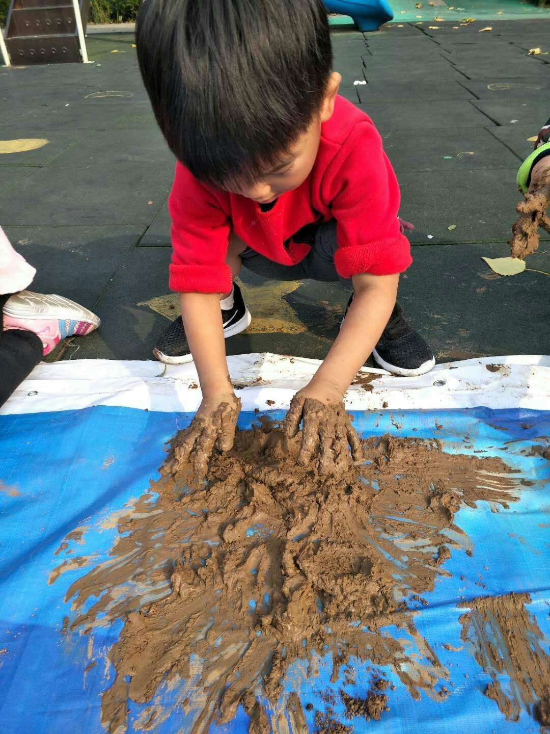 泥巴裹满裤腿_泥巴裹满裤头_泥巴裹满裤脚