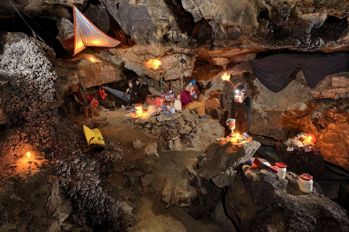 重庆洞穴_重庆山洞探险_重庆洞坝洞
