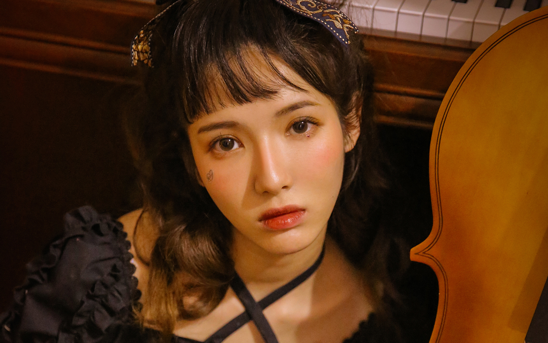 绚丽诱惑，数字化时代的美女壁纸