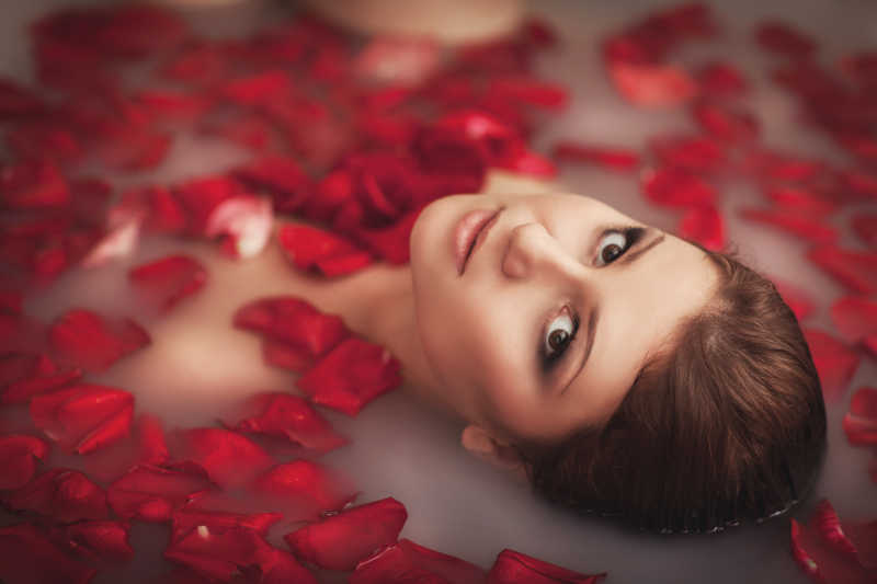 美女洗澡_美女洗澡_美女洗澡
