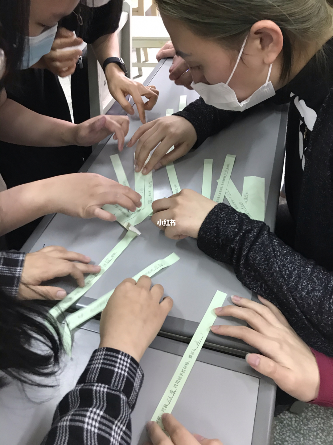 撕纸条的游戏_撕纸条手机游戏怎么玩_撕纸条手机游戏