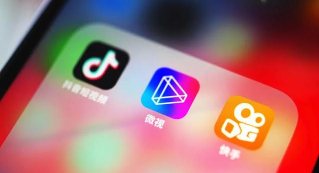 小孩利弊玩手机游戏怎么办_小孩玩手机游戏的利弊_小孩子玩手机游戏的坏处
