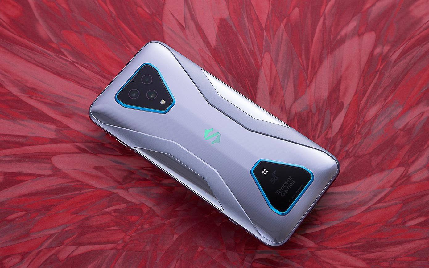 游戏手机考虑哪些款式英文-游戏手机哪家强？黑鲨、红魔、ROGPhone 各有千秋