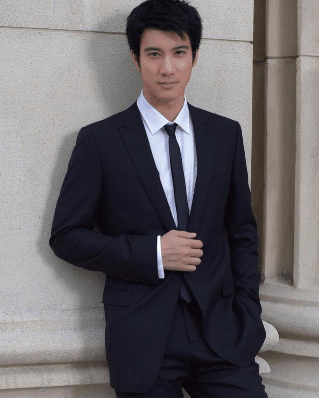 王力宏代言的游戏_王力宏代言游戏手机有哪些_王力宏代言的游戏机