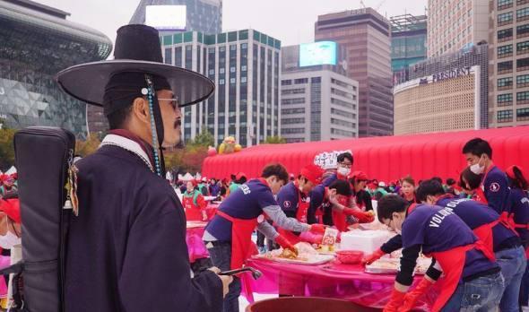 探索大韩民国：不止有泡菜和韩剧，还有首尔的繁华与美食